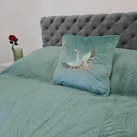 Phoenix Apartment *